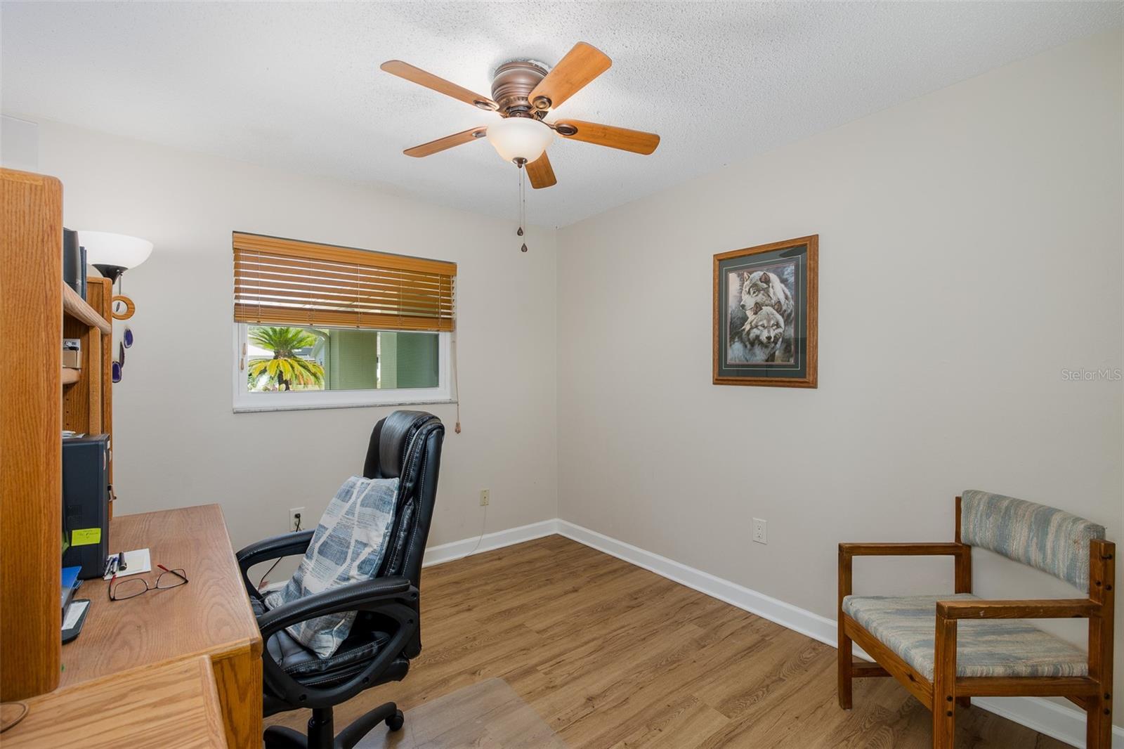 Image 32 of 51 For 1363 Overlea Drive