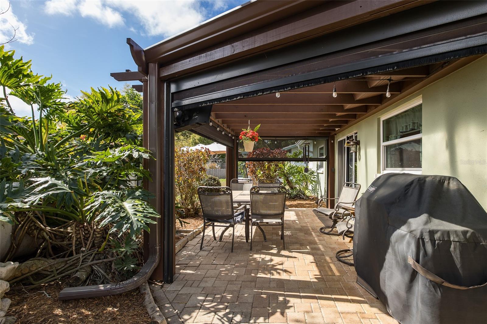 Image 36 of 51 For 1363 Overlea Drive