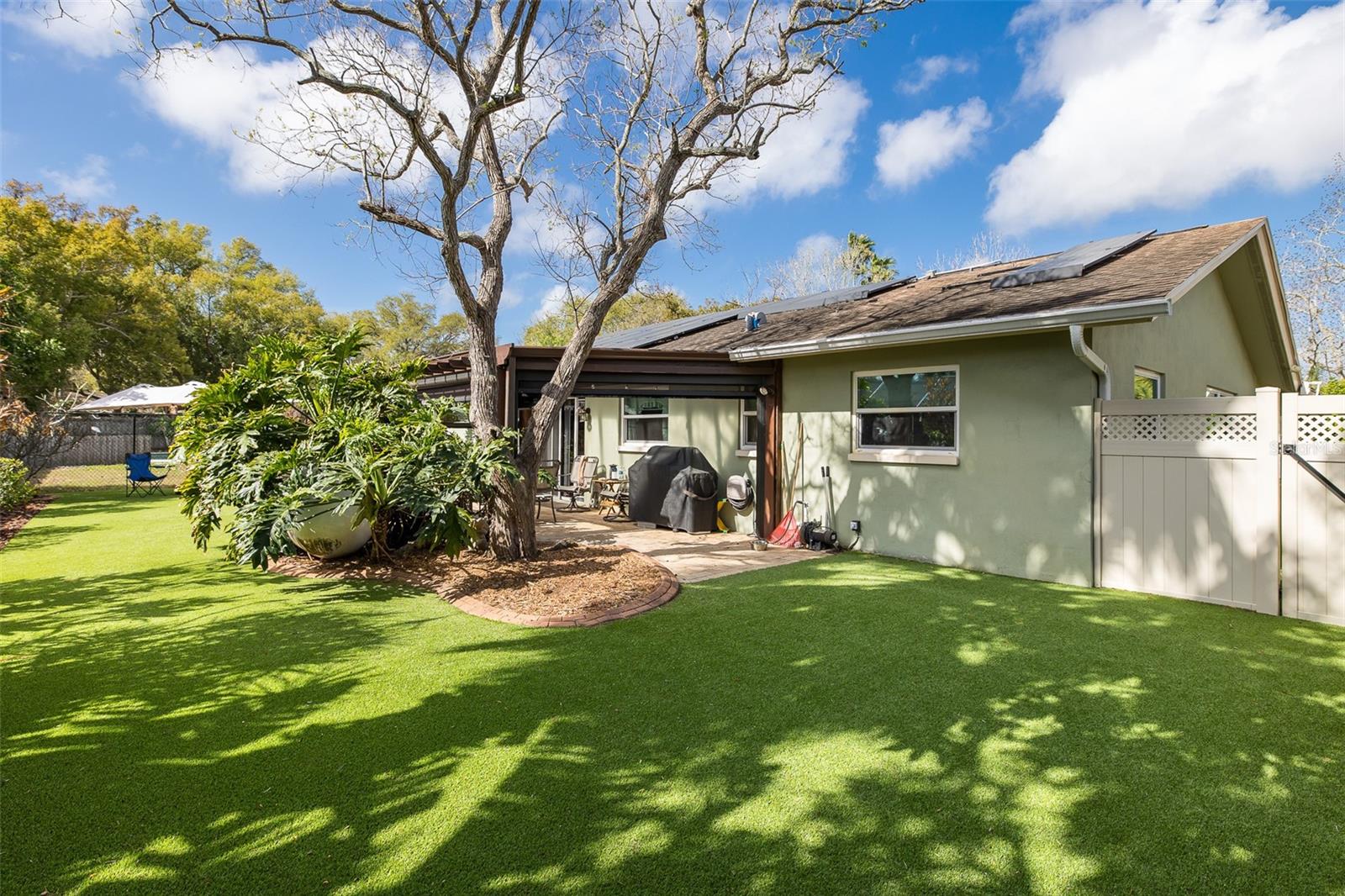 Image 41 of 51 For 1363 Overlea Drive