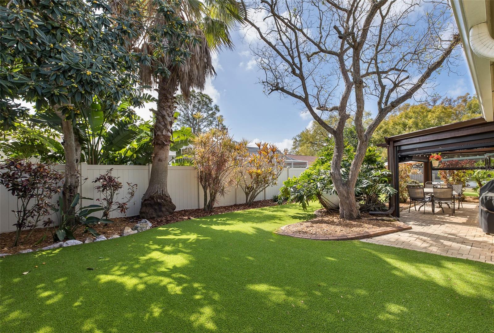 Image 42 of 51 For 1363 Overlea Drive