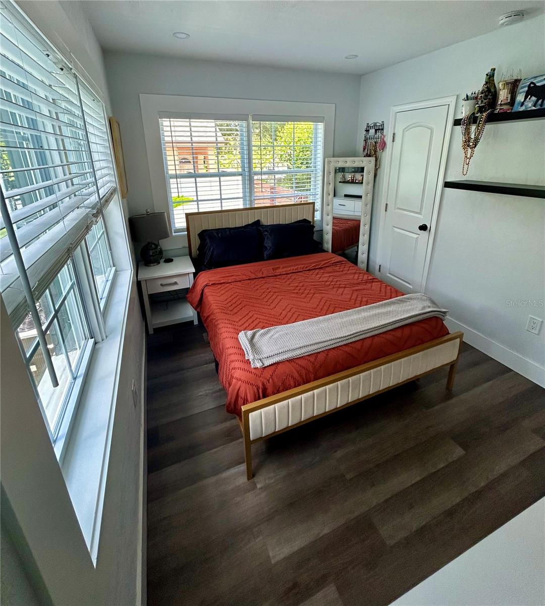 Image 13 of 18 For 3550 2nd Avenue S