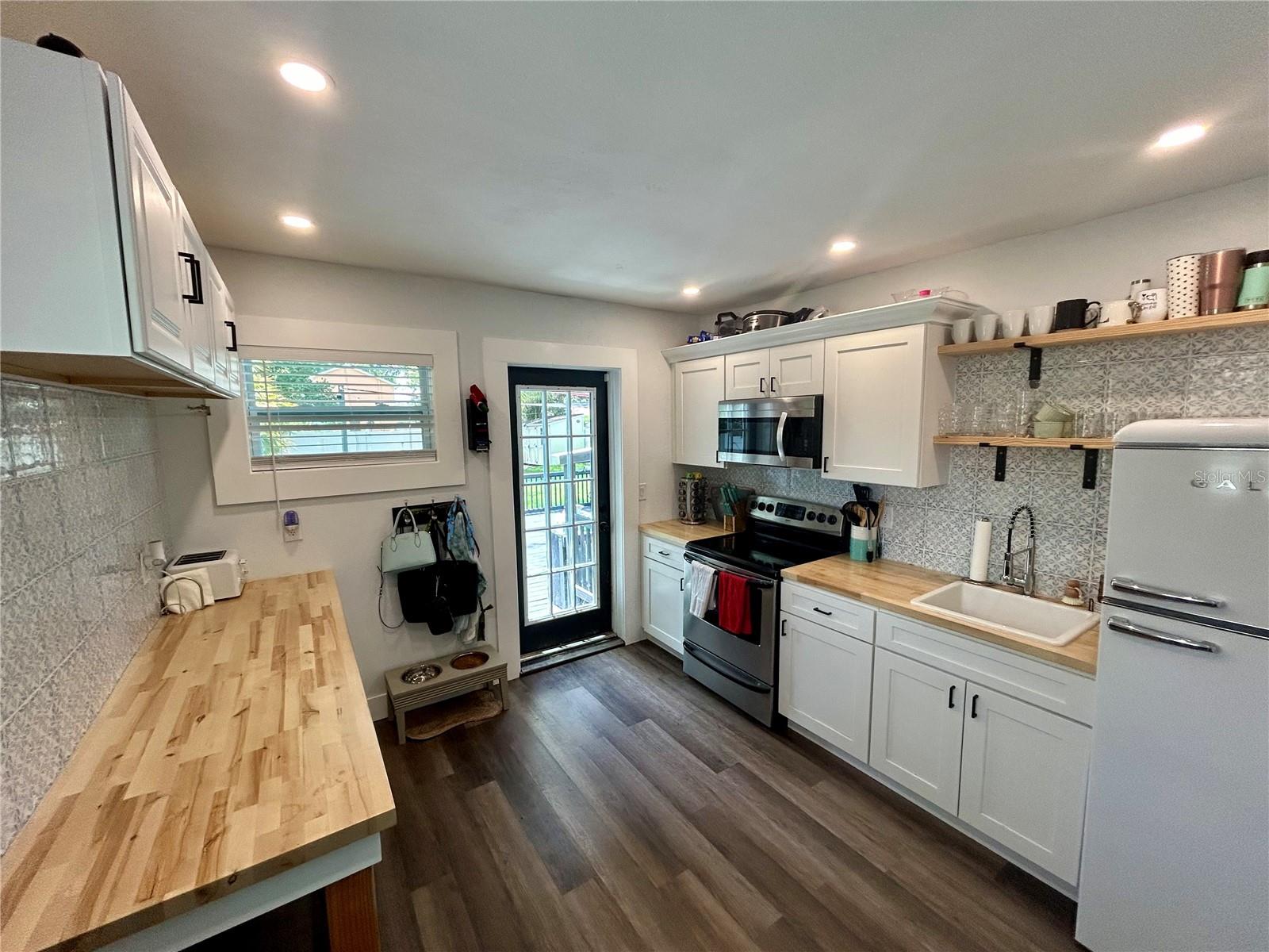 Image 8 of 18 For 3550 2nd Avenue S