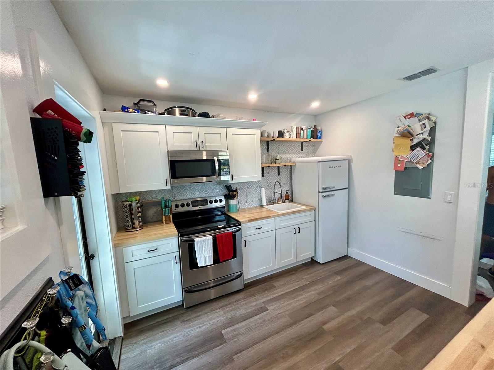 Image 9 of 18 For 3550 2nd Avenue S