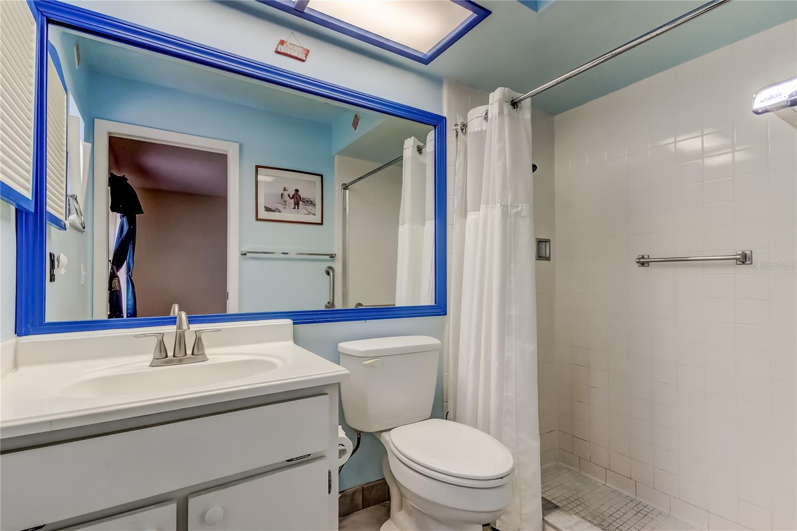 Image 17 of 40 For 4645 Tiburon Drive