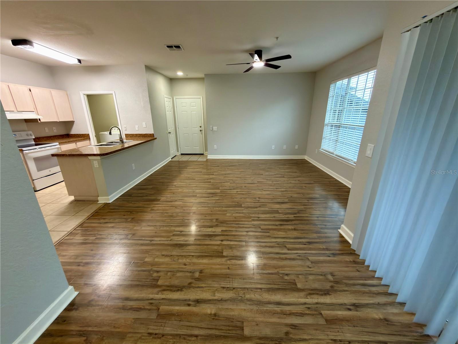 Image 4 of 20 For 13235 Sanctuary Cove Drive 303