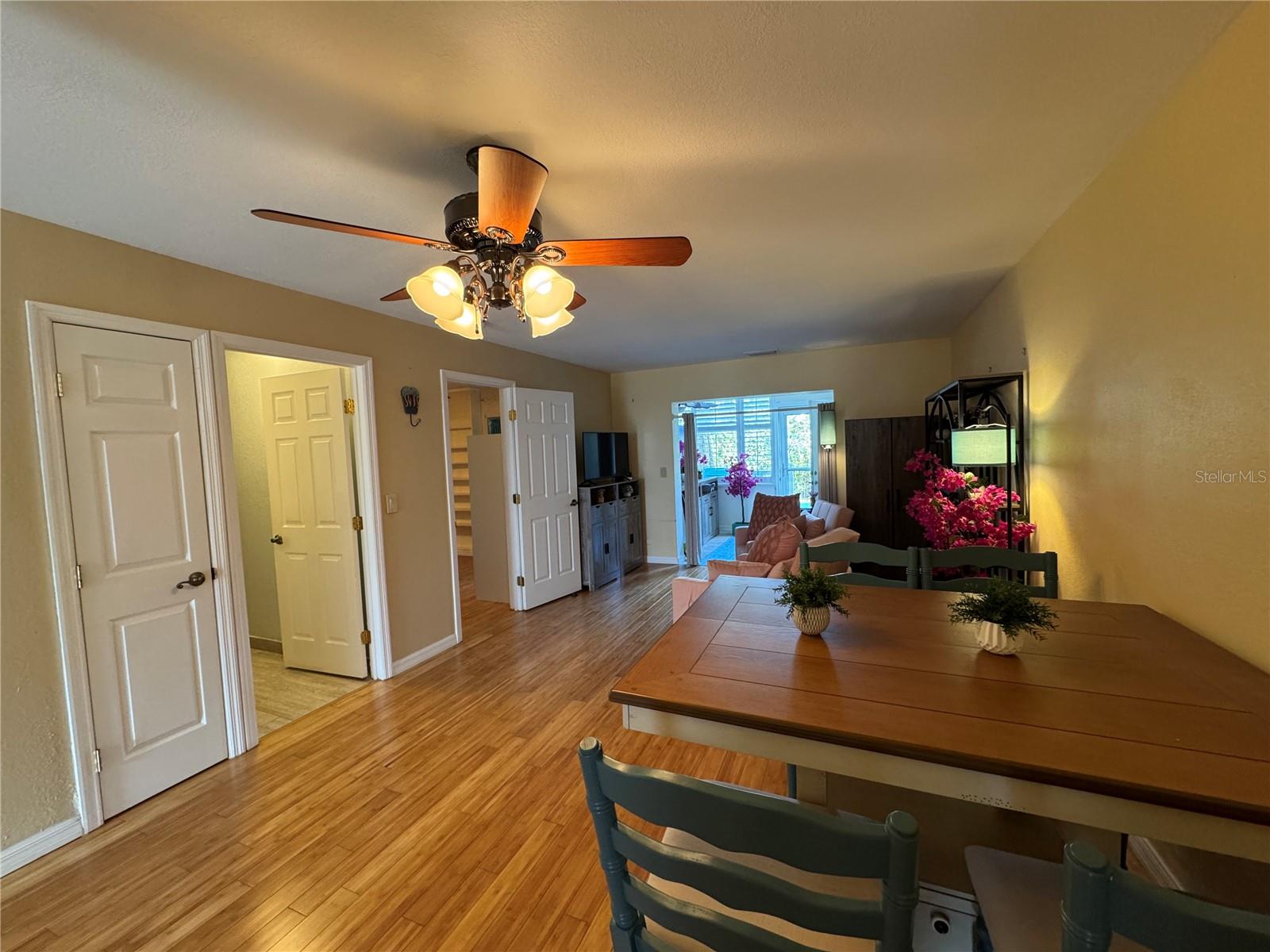 Image 8 of 25 For 500 Glennes Lane 107