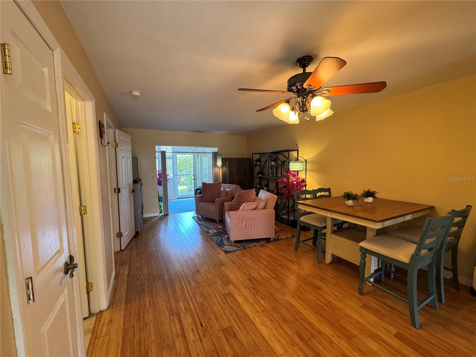 Image 9 of 25 For 500 Glennes Lane 107