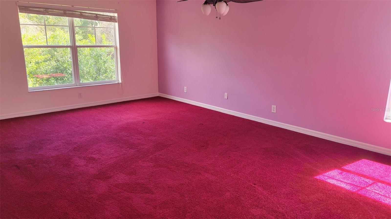 Image 14 of 15 For 1443 Hillview Lane