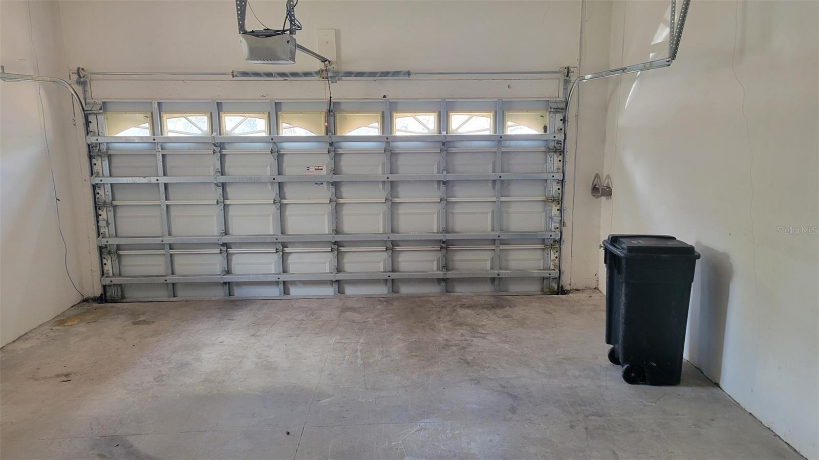 Image 9 of 15 For 1443 Hillview Lane