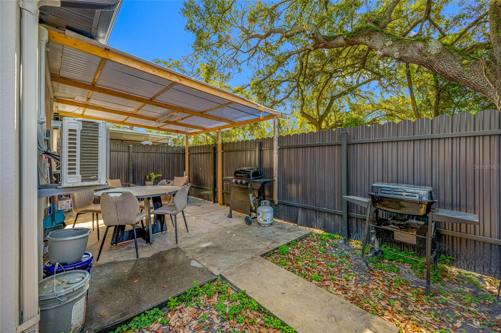 Image 10 of 49 For 2814 Powhatan Avenue