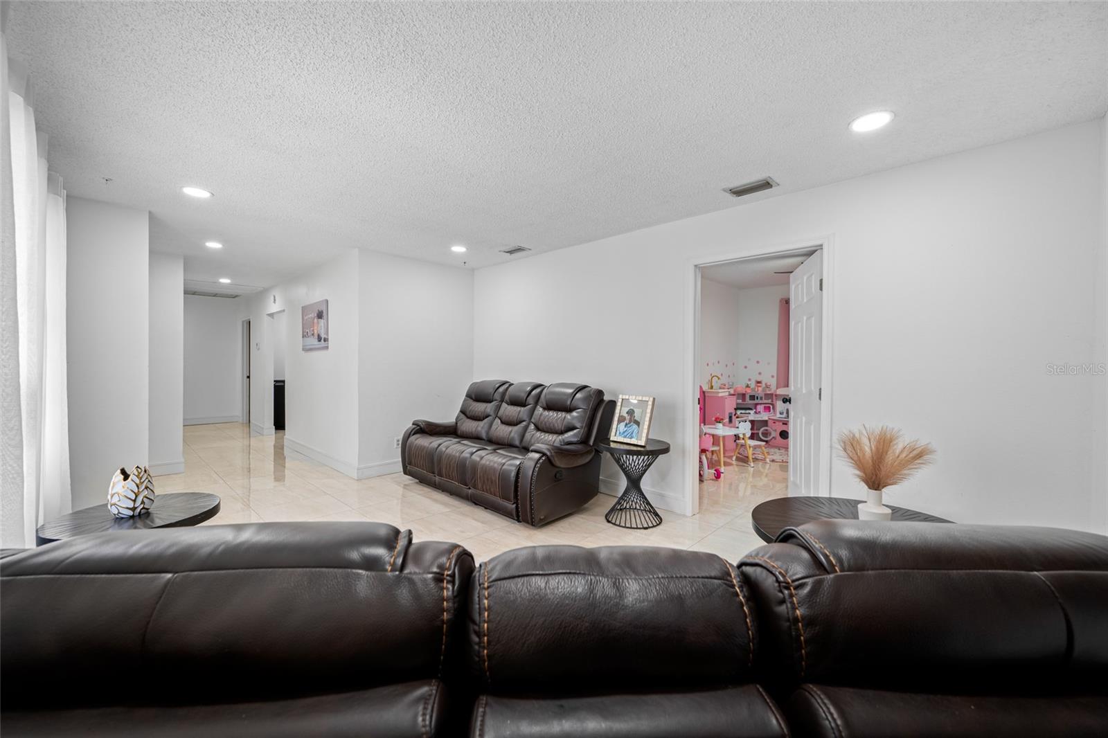 Image 20 of 49 For 2814 Powhatan Avenue