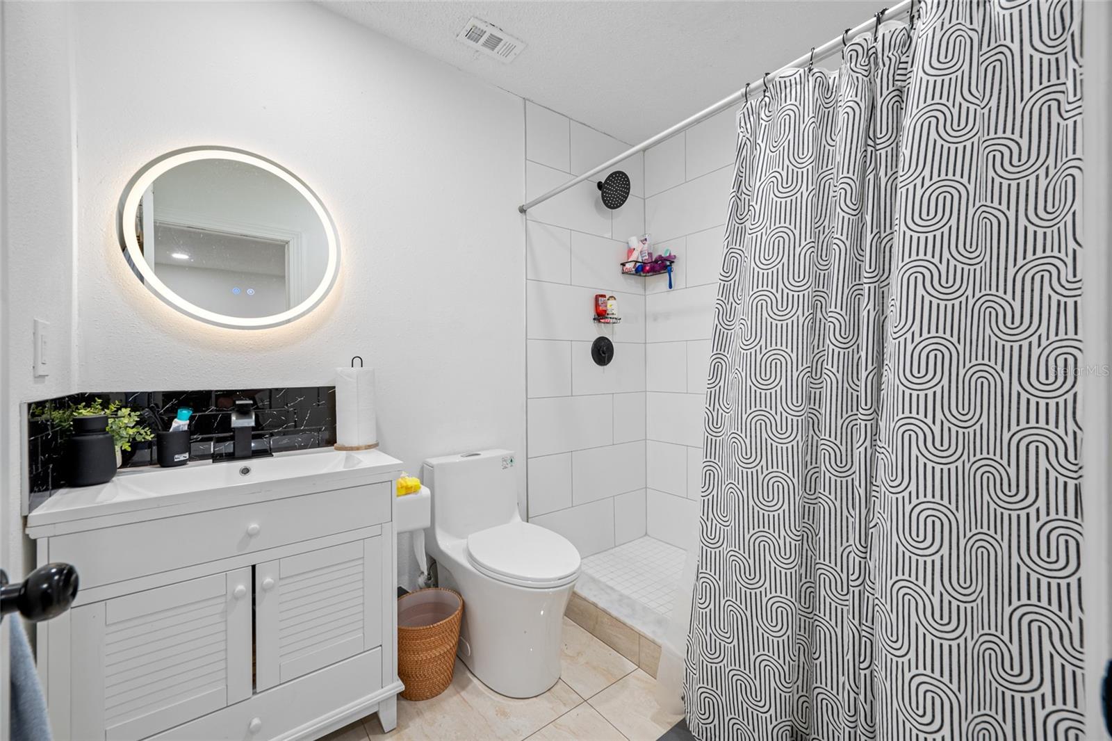 Image 22 of 49 For 2814 Powhatan Avenue