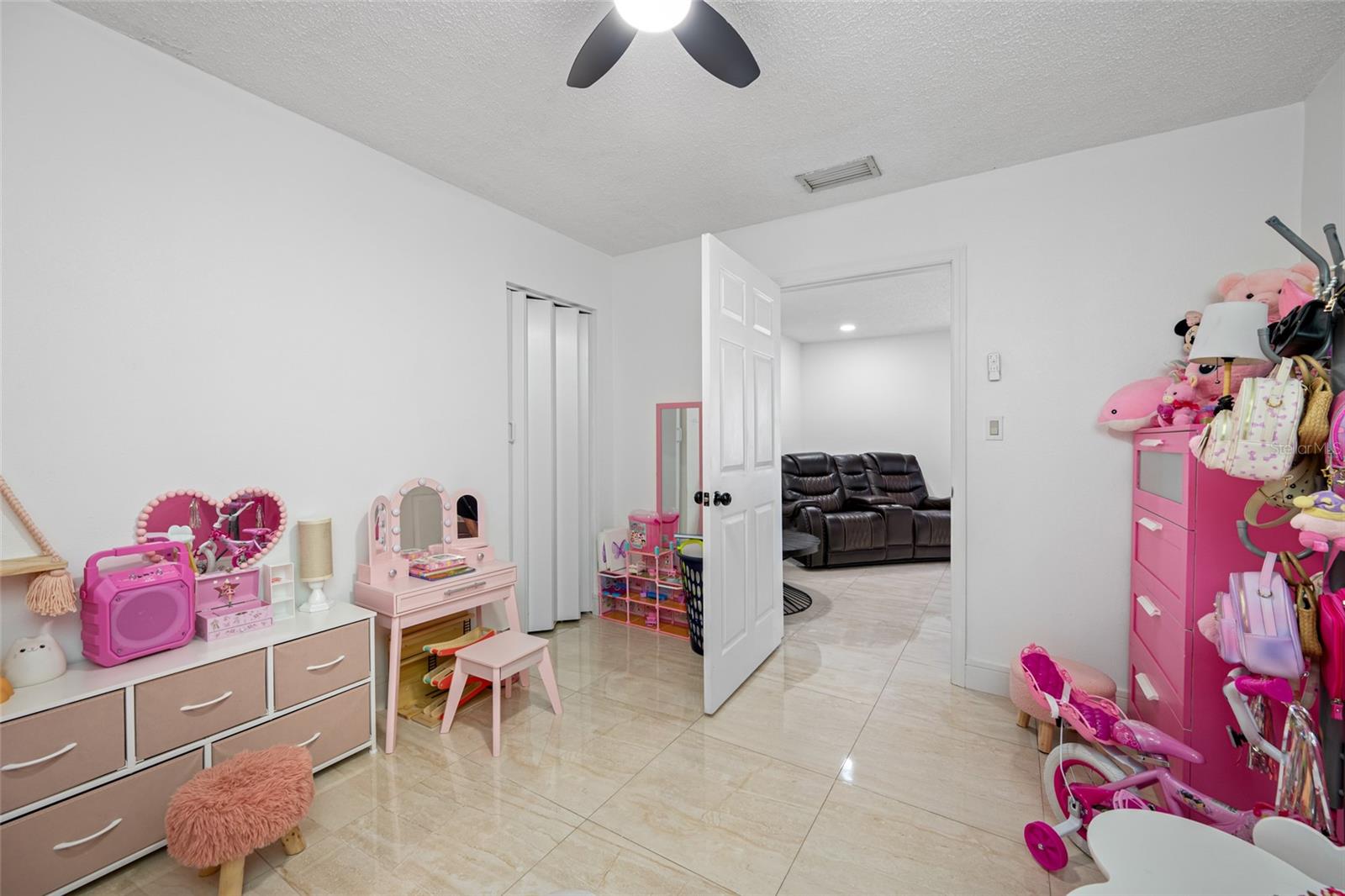 Image 24 of 49 For 2814 Powhatan Avenue