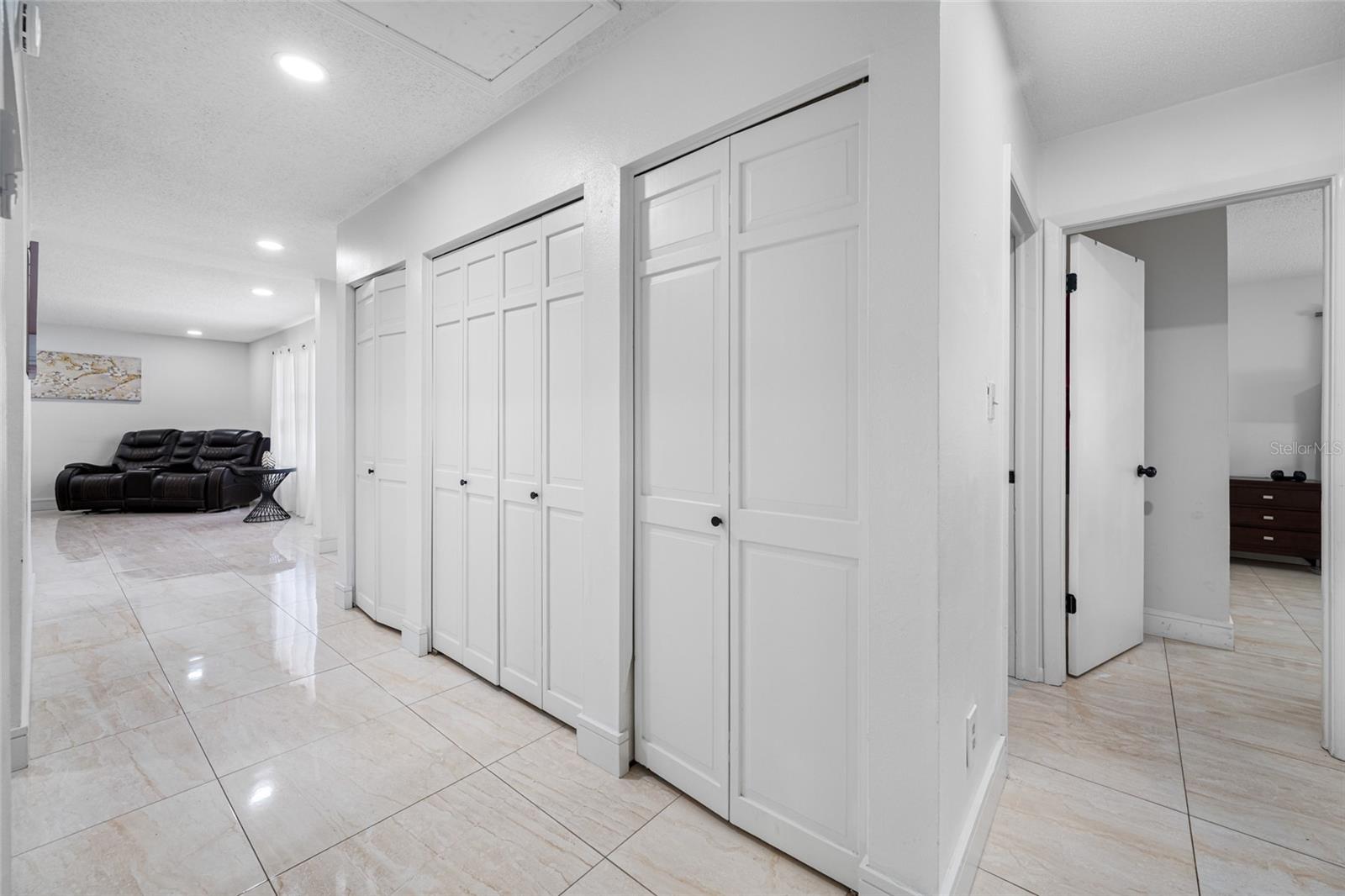 Image 27 of 49 For 2814 Powhatan Avenue