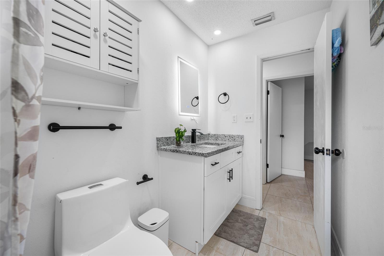 Image 32 of 49 For 2814 Powhatan Avenue