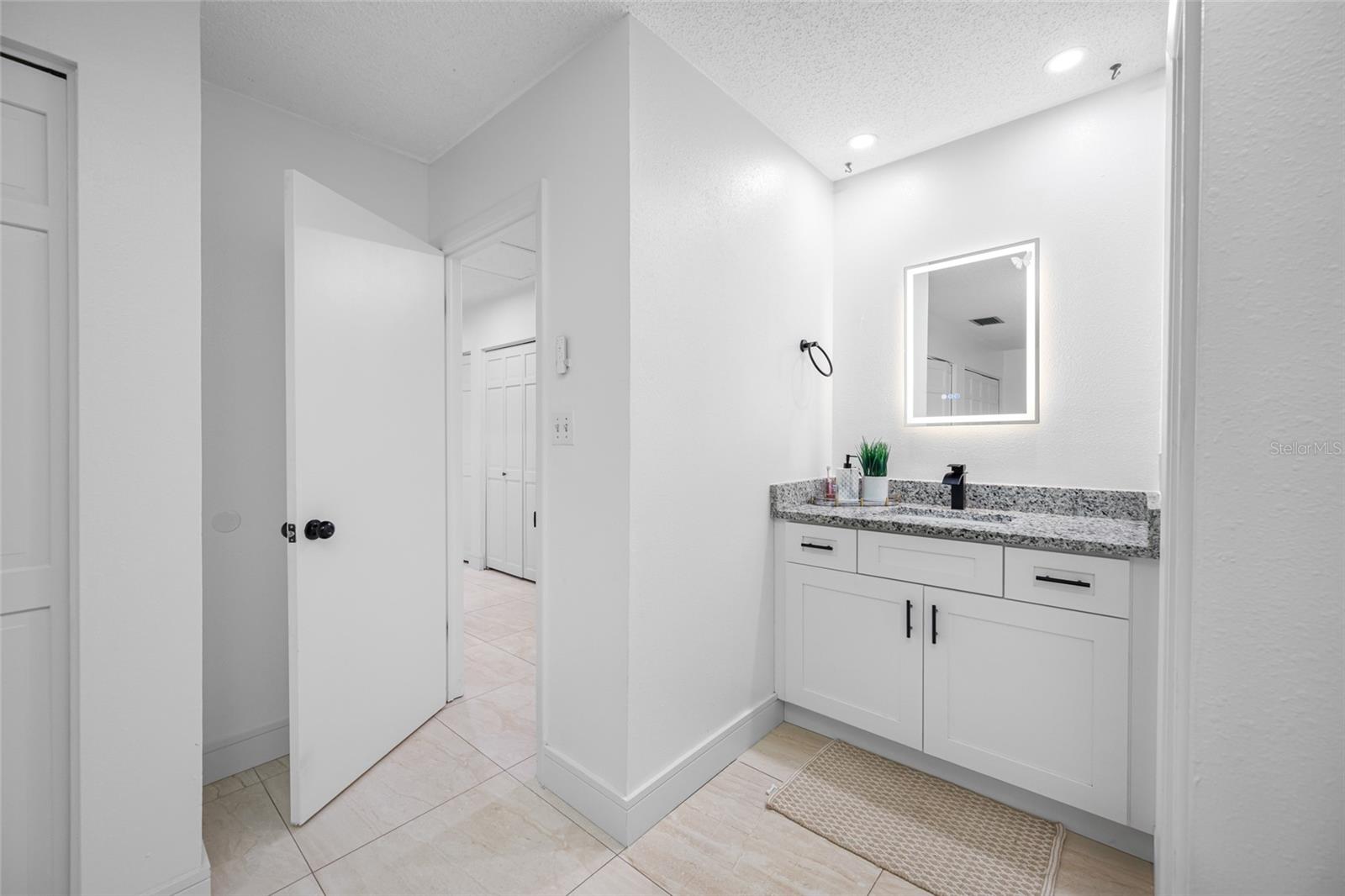 Image 36 of 49 For 2814 Powhatan Avenue