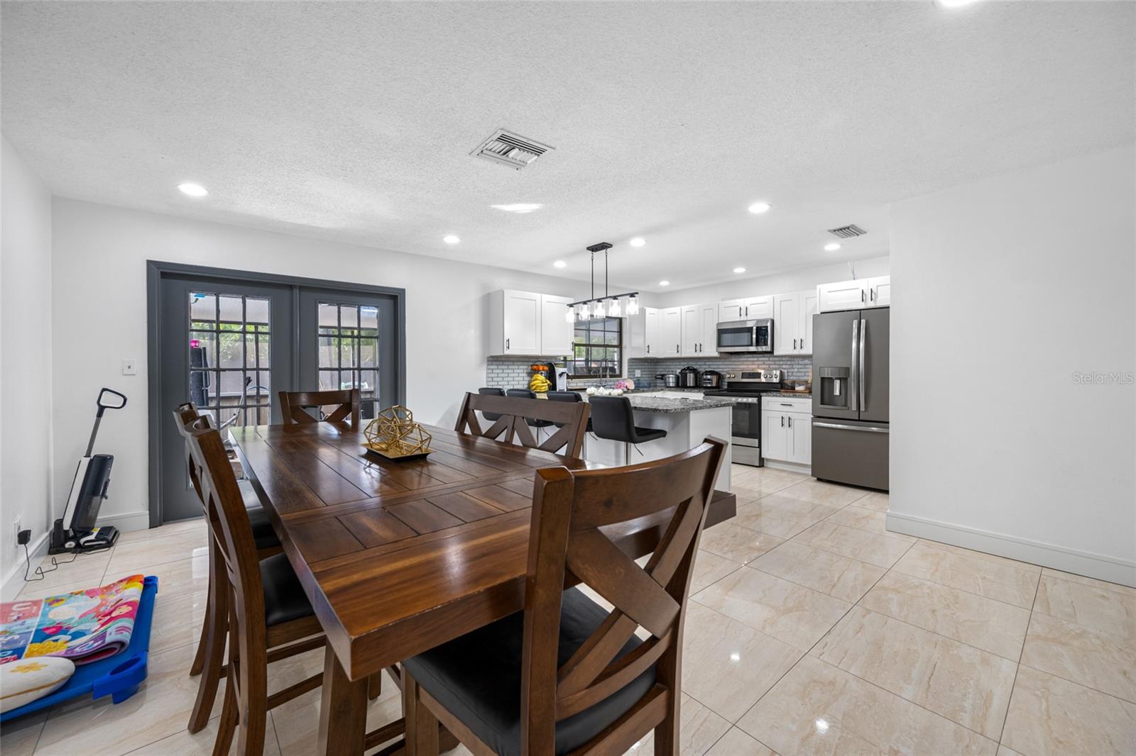 Image 37 of 49 For 2814 Powhatan Avenue