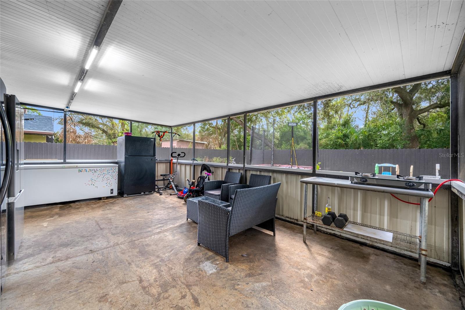 Image 43 of 49 For 2814 Powhatan Avenue