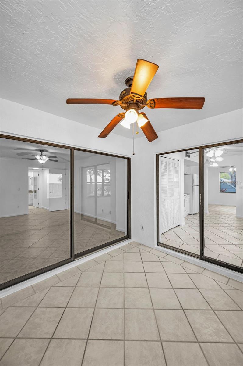 Image 22 of 33 For 10626 Longwood Drive 102