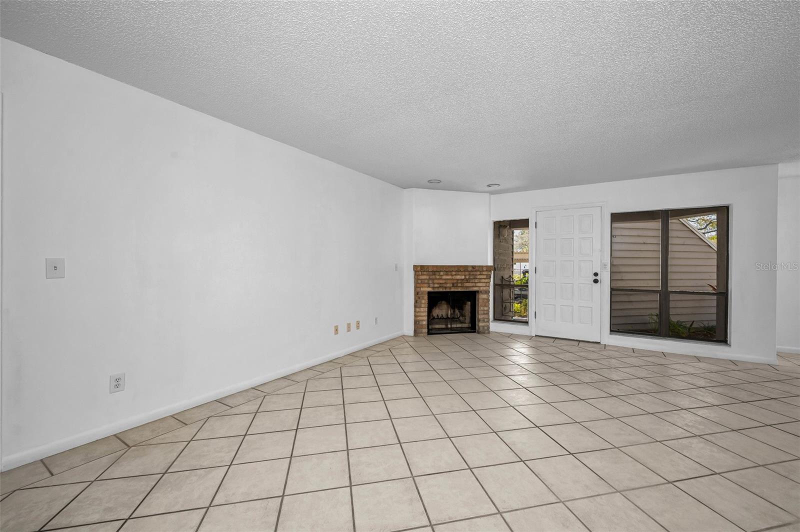 Image 6 of 33 For 10626 Longwood Drive 102