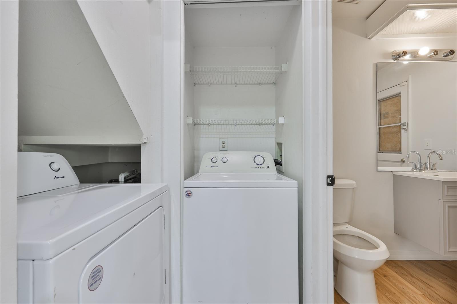 Listing photo id 10 for 14805 Lake Forest Drive