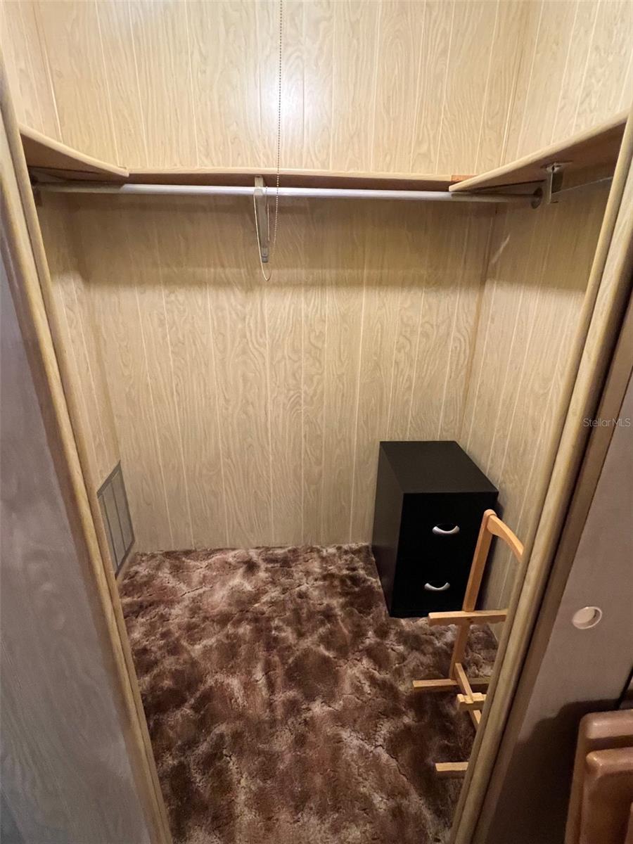 Image 22 of 24 For 19 Pindo Palm Street W