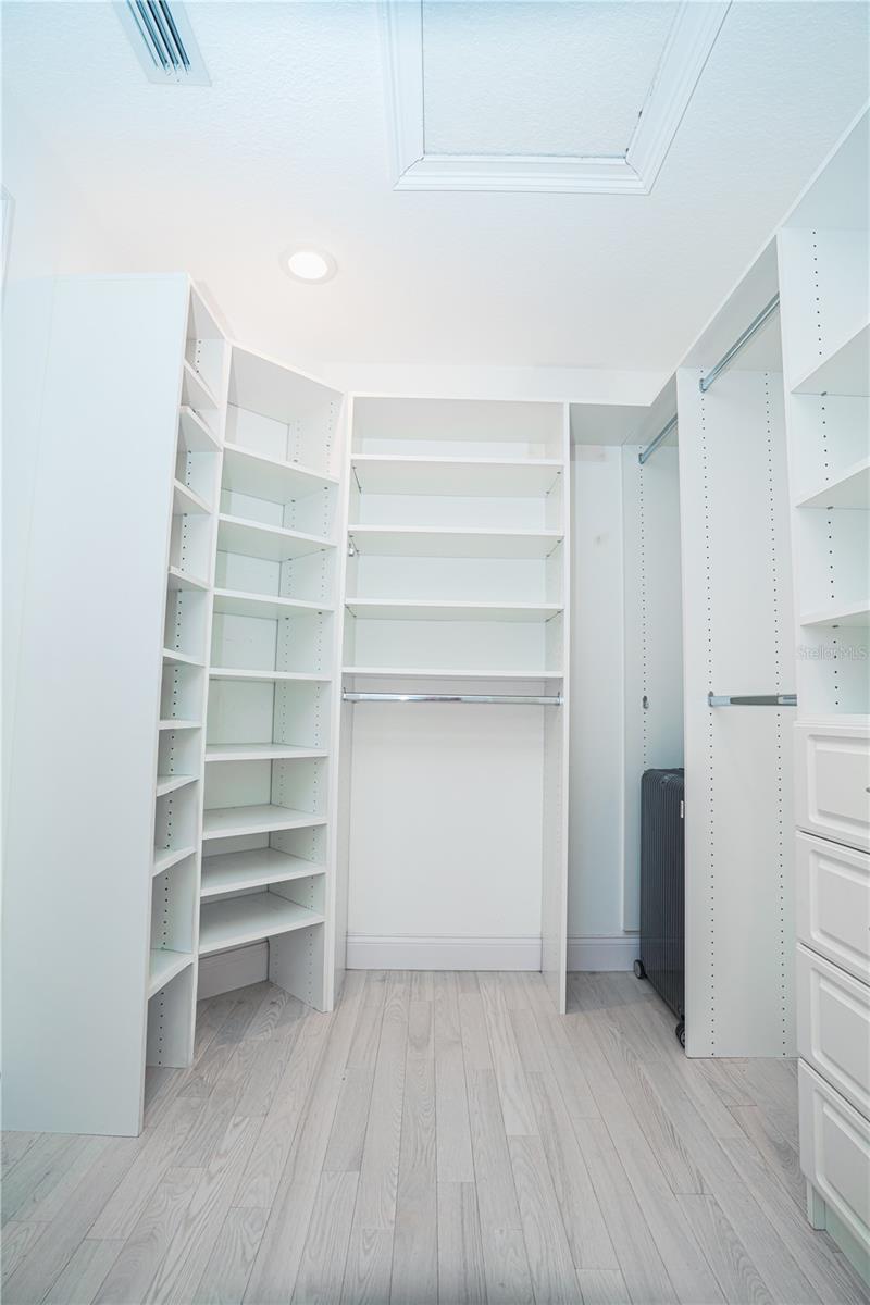 Image 20 of 45 For 7035 Brescia Way