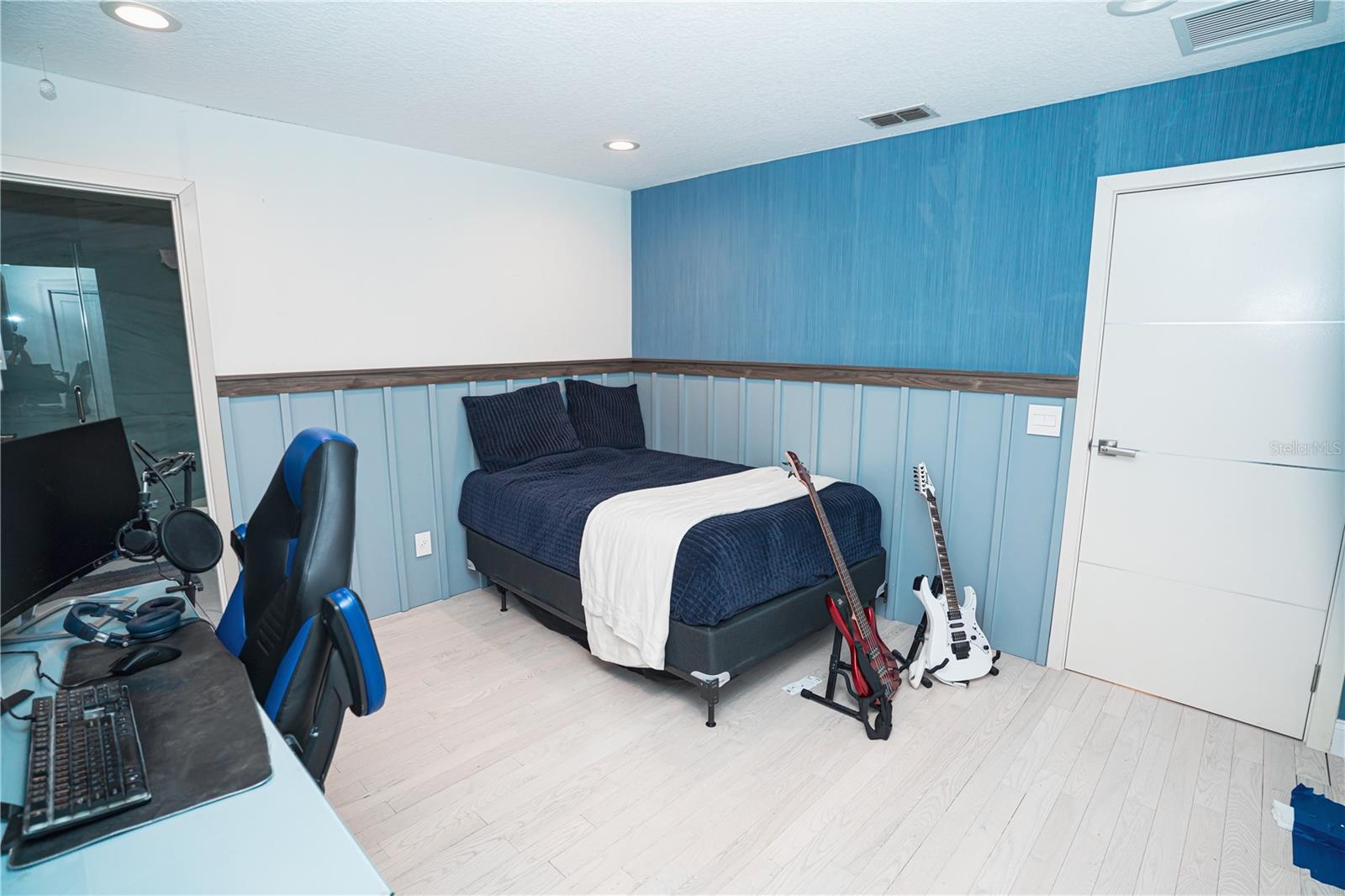 Image 25 of 45 For 7035 Brescia Way