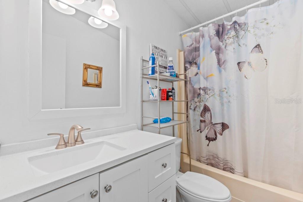 Image 12 of 23 For 35057 Mcculloughs Leap