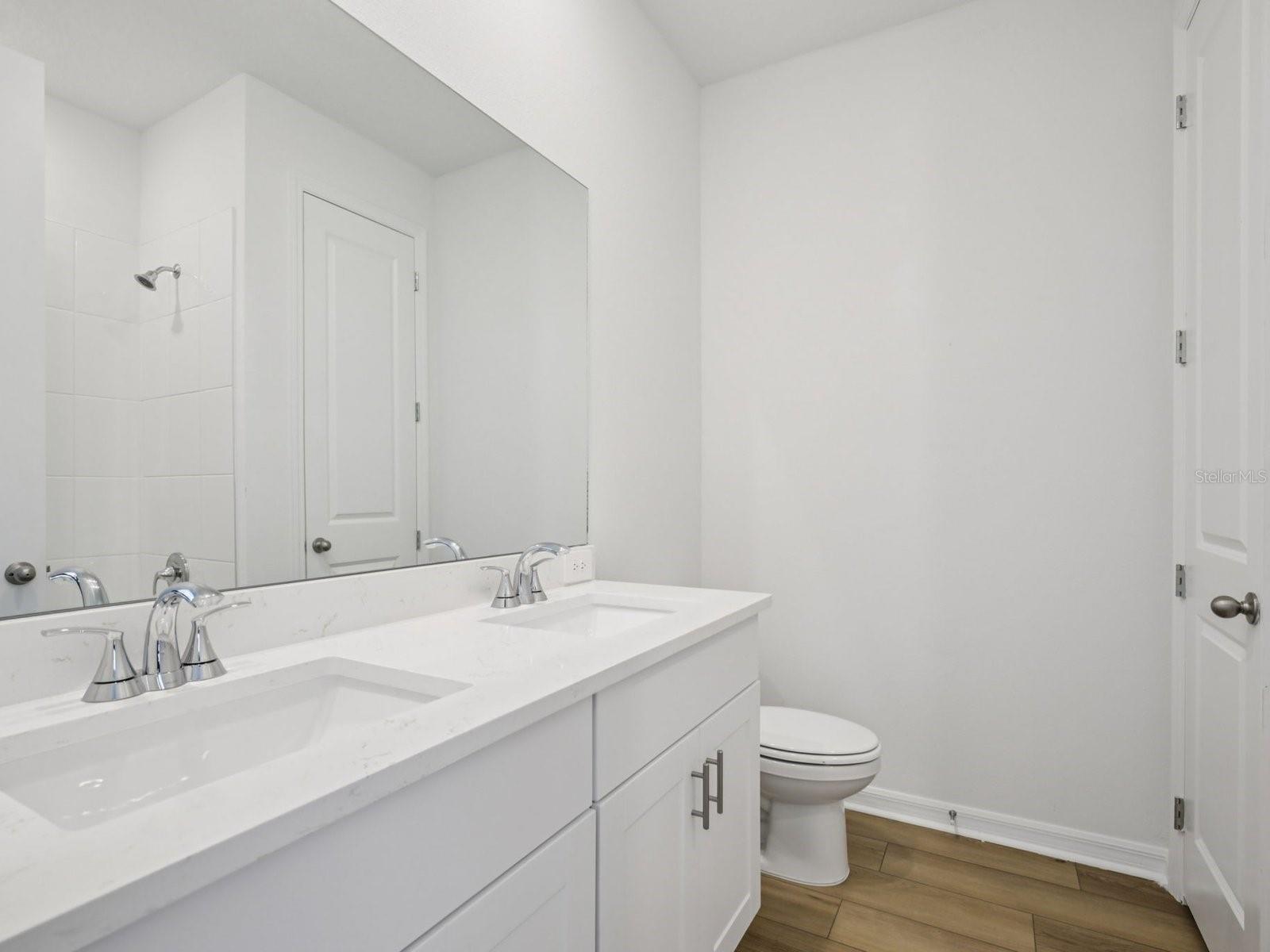 Image 10 of 14 For 13220 Shellmore Avenue