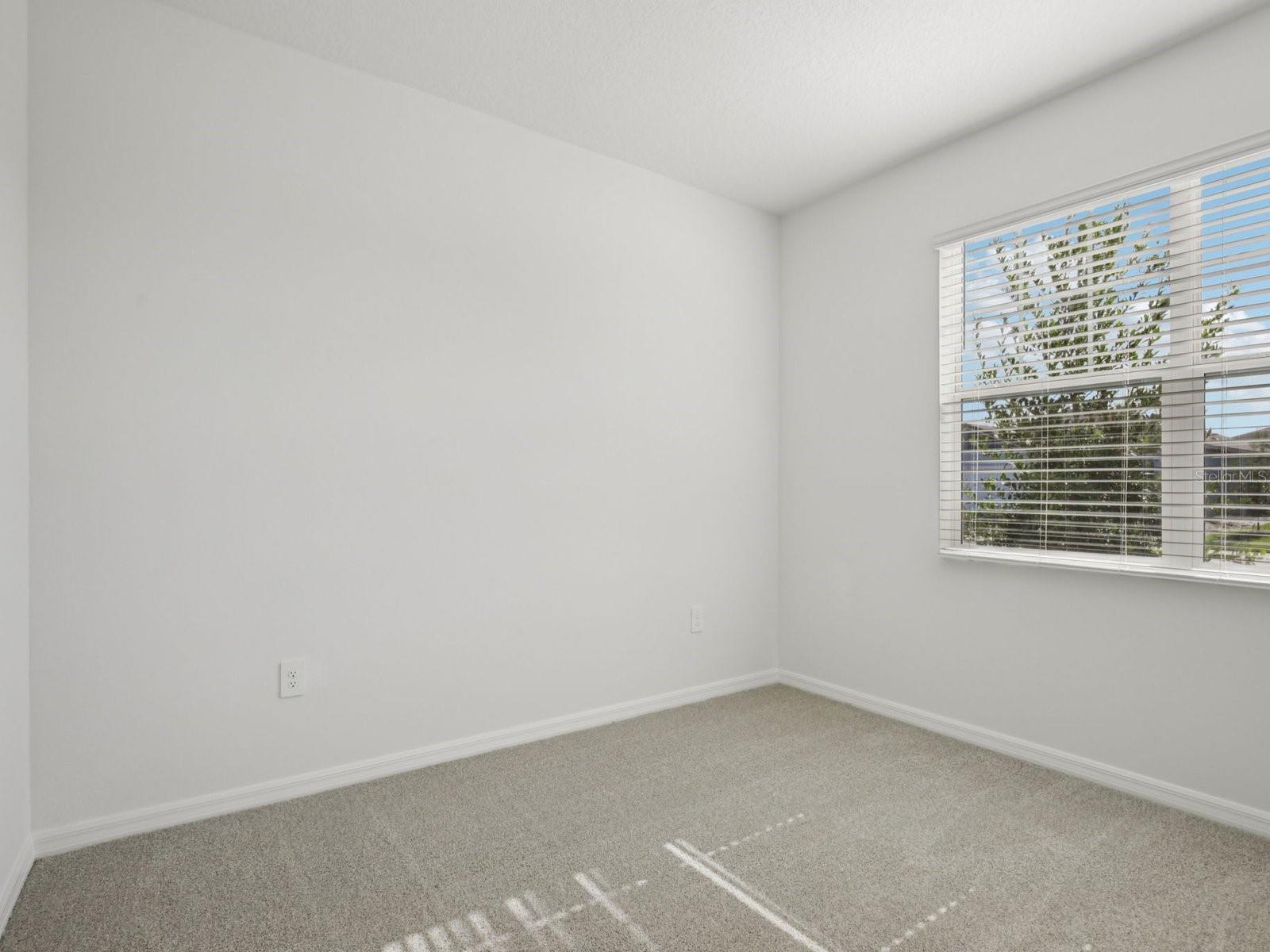 Image 8 of 14 For 13220 Shellmore Avenue