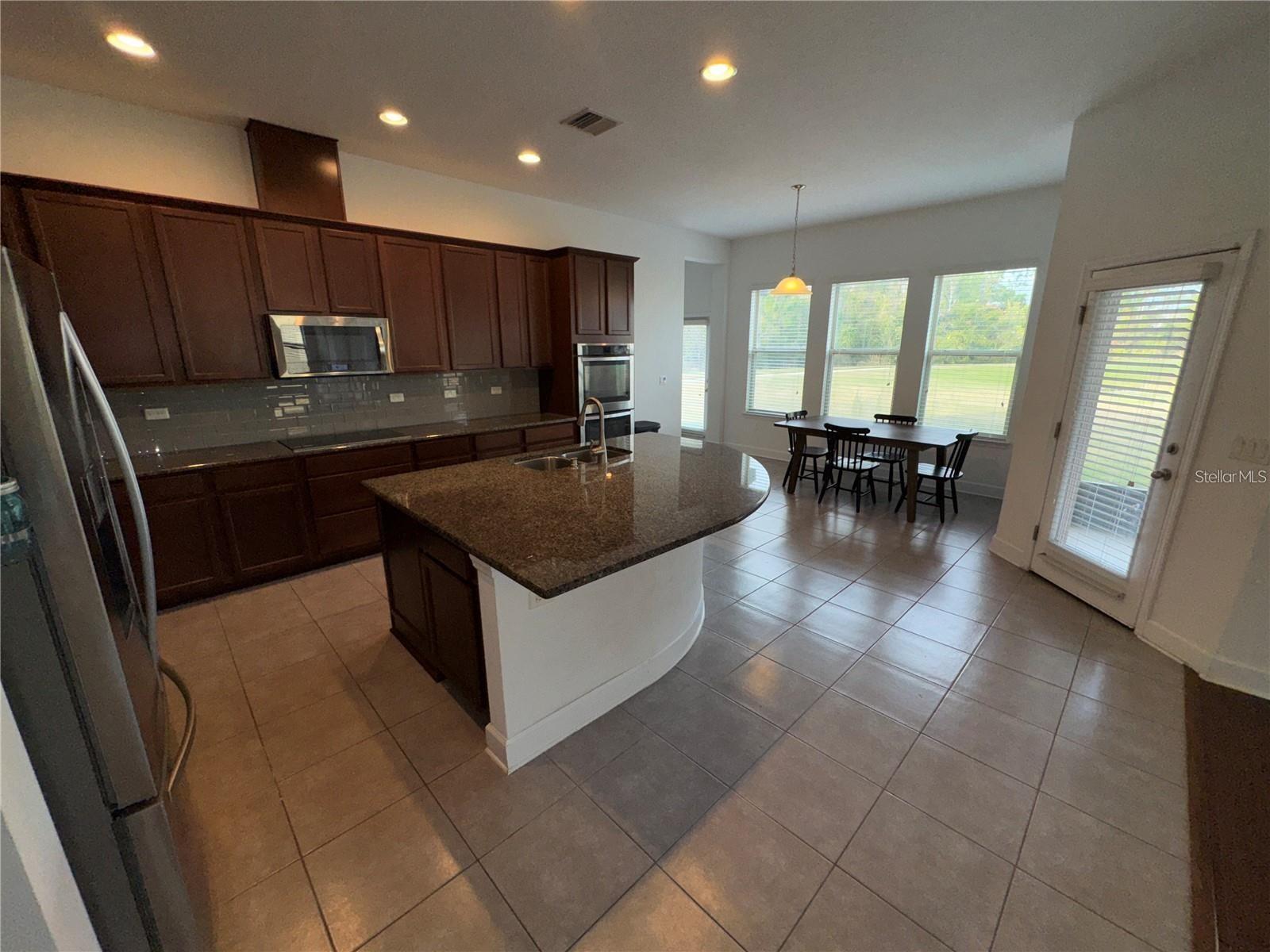 Image 15 of 47 For 11832 Cross Vine Drive