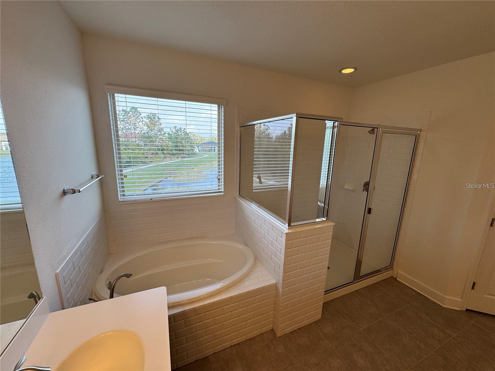 Image 26 of 47 For 11832 Cross Vine Drive