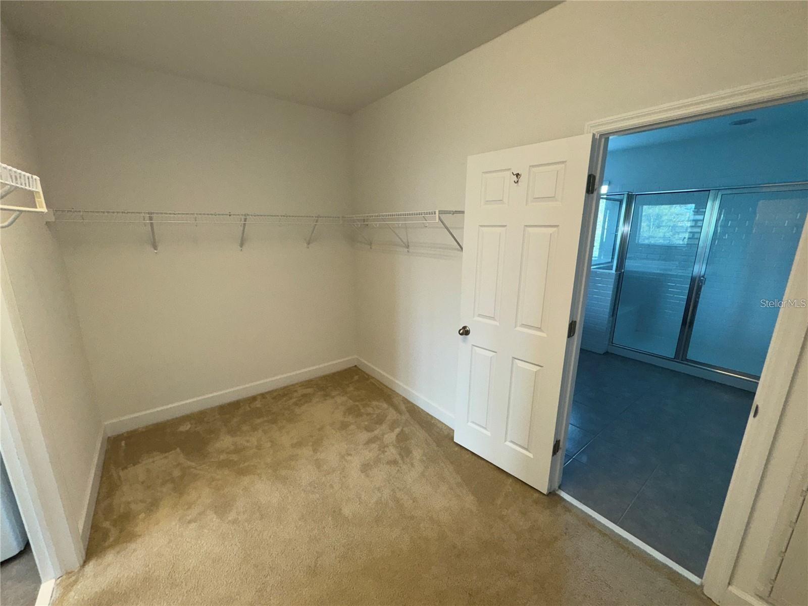 Image 28 of 47 For 11832 Cross Vine Drive