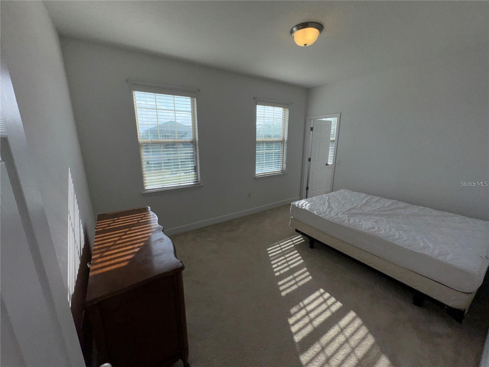 Image 31 of 47 For 11832 Cross Vine Drive