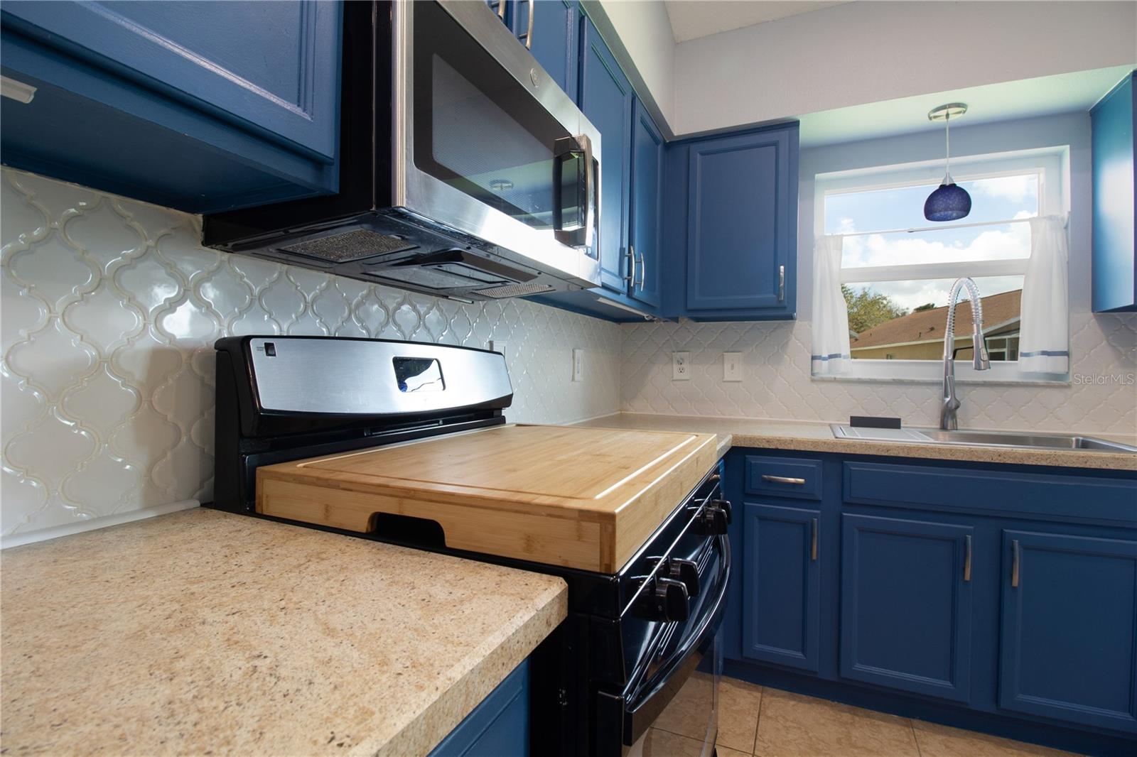 Image 13 of 71 For 25500 Geddy Drive