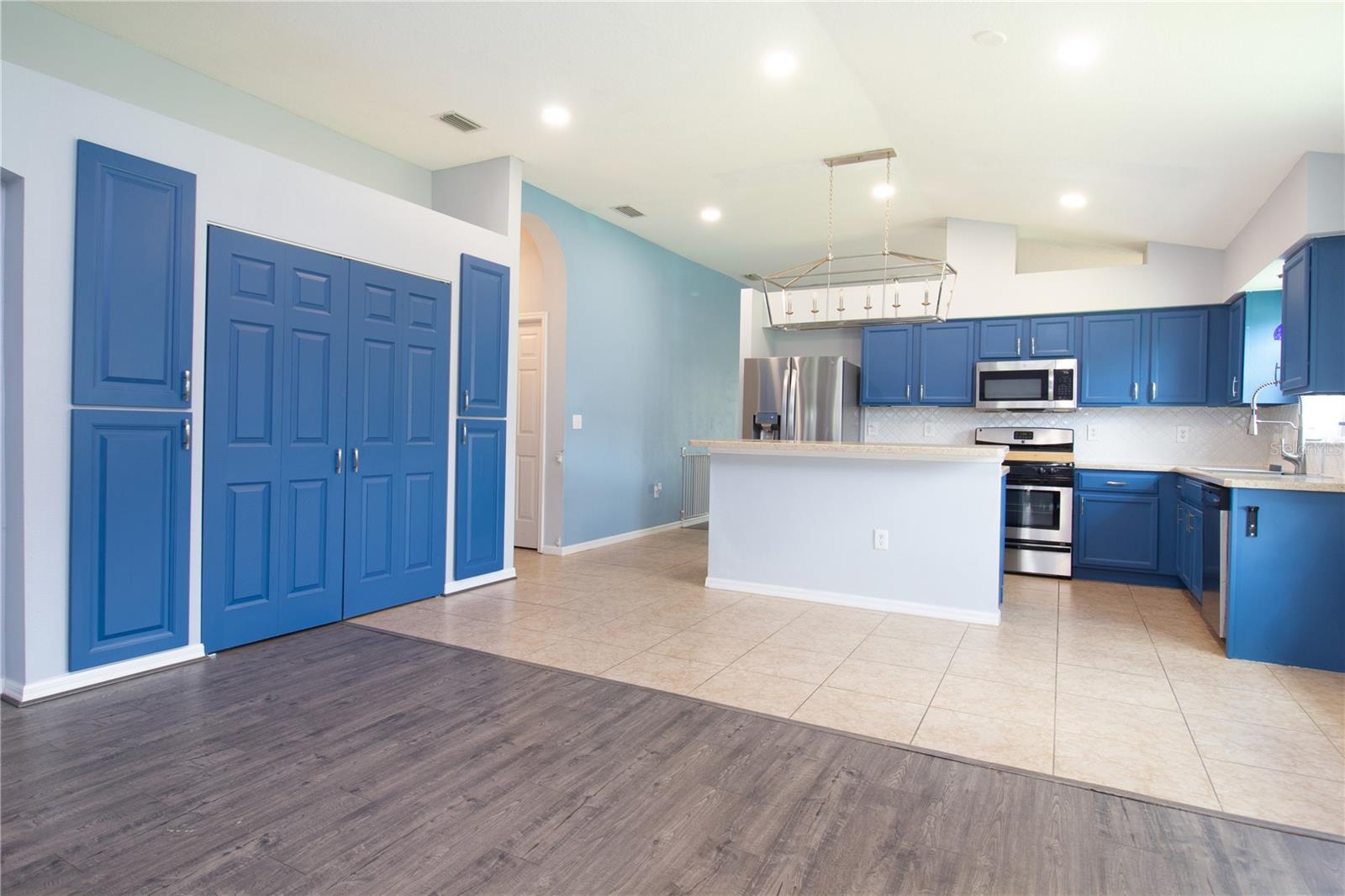 Image 18 of 71 For 25500 Geddy Drive