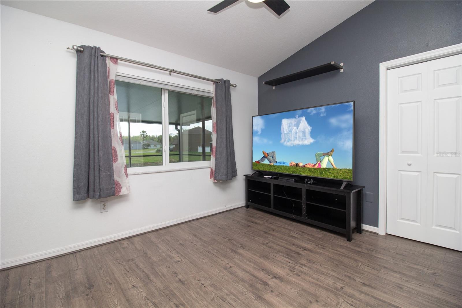 Image 22 of 71 For 25500 Geddy Drive