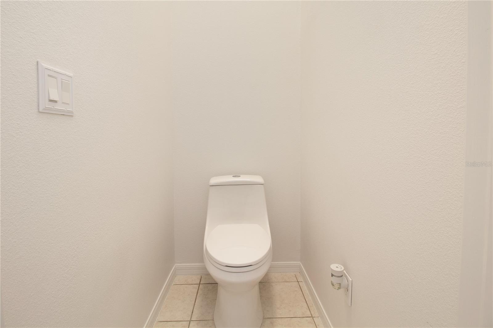 Image 29 of 71 For 25500 Geddy Drive