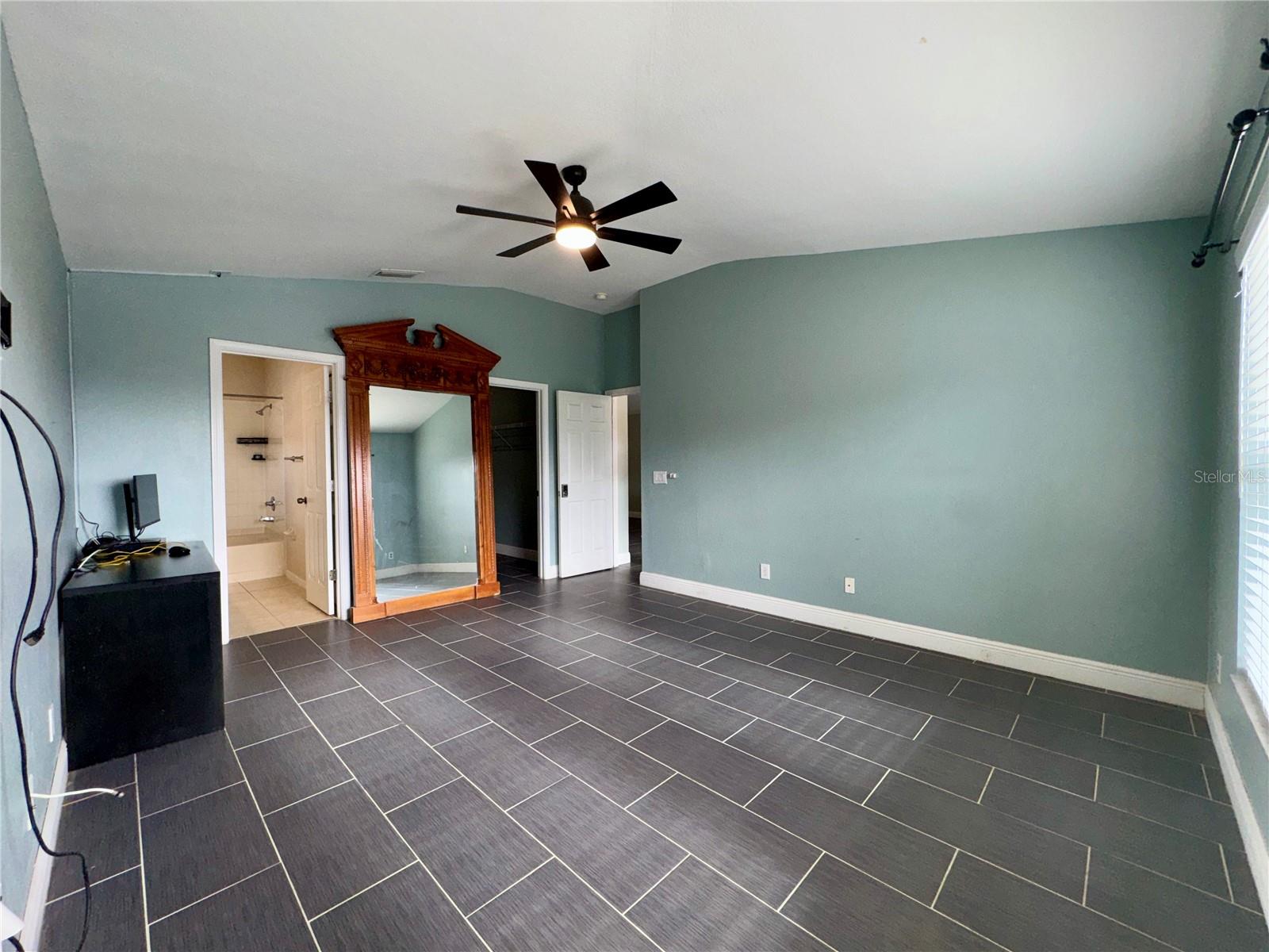 Image 17 of 35 For 11324 Palm Island Avenue