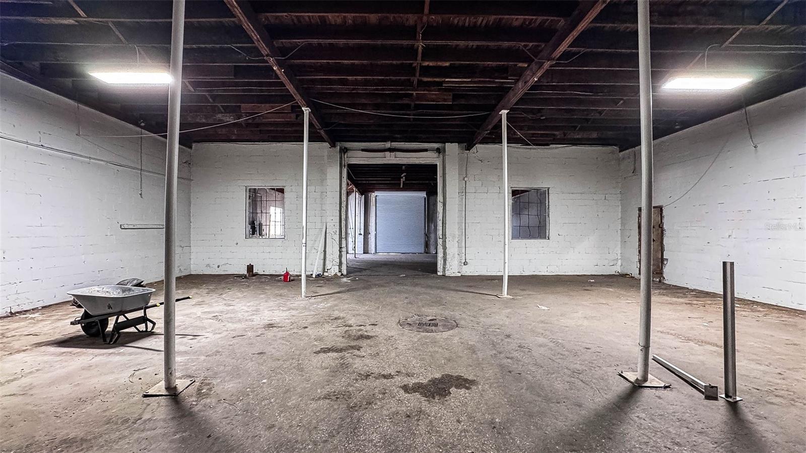 Image 15 of 40 For 415 Angle Road