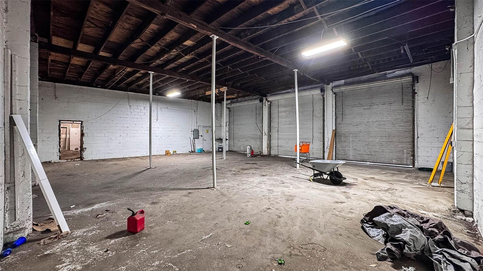 Image 16 of 40 For 415 Angle Road