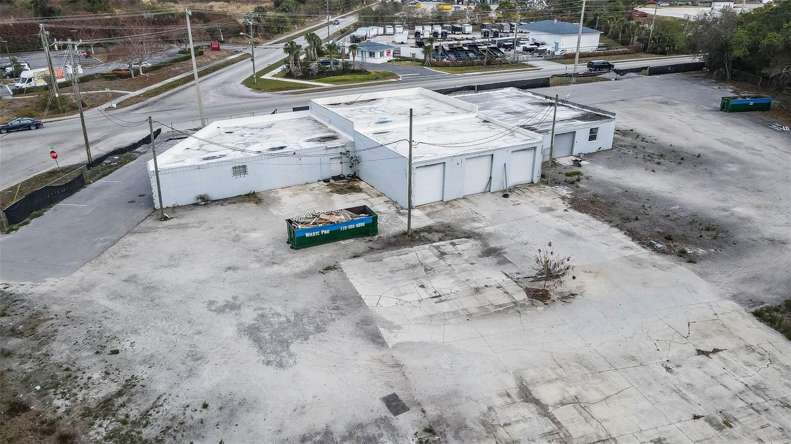 Image 24 of 40 For 415 Angle Road