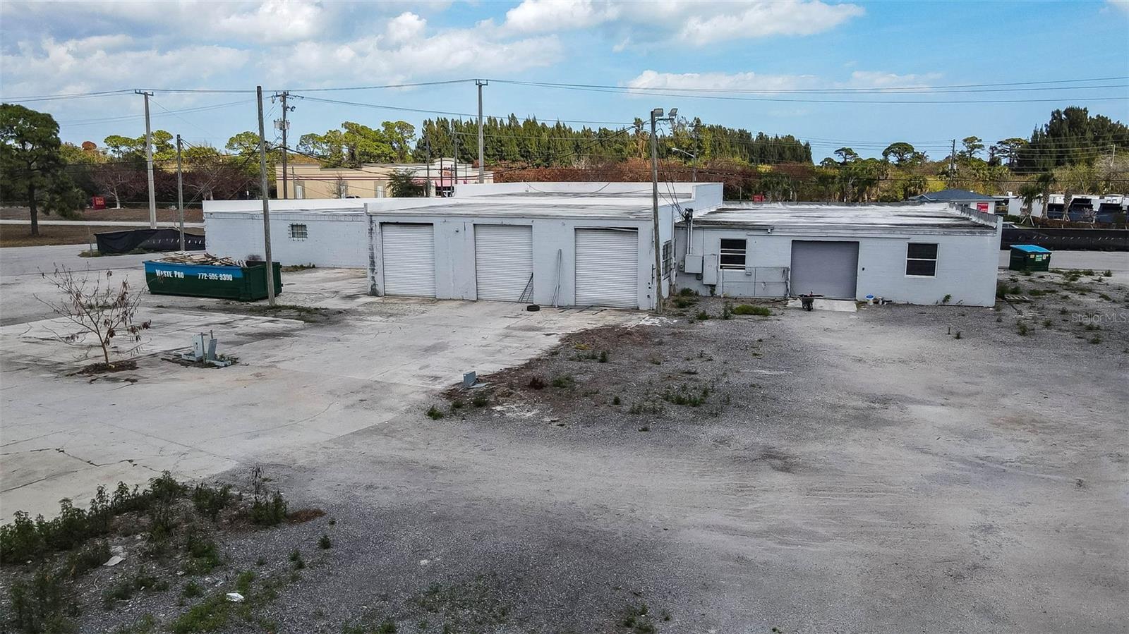 Image 30 of 40 For 415 Angle Road