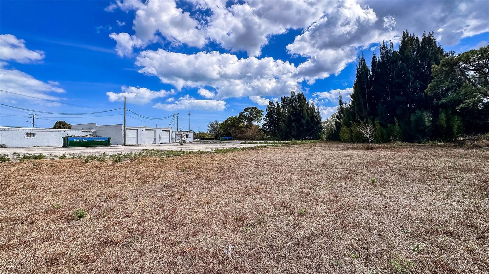 Image 36 of 40 For 415 Angle Road