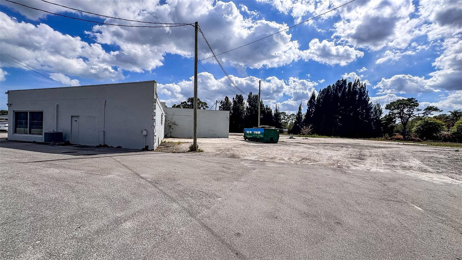 Image 4 of 40 For 415 Angle Road