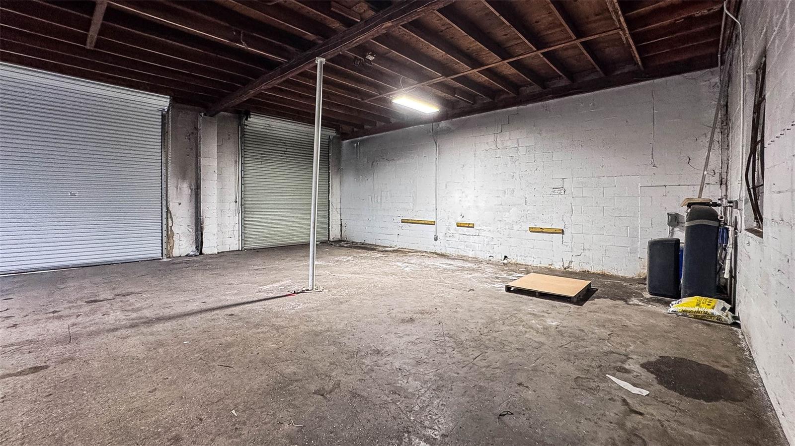 Image 7 of 40 For 415 Angle Road