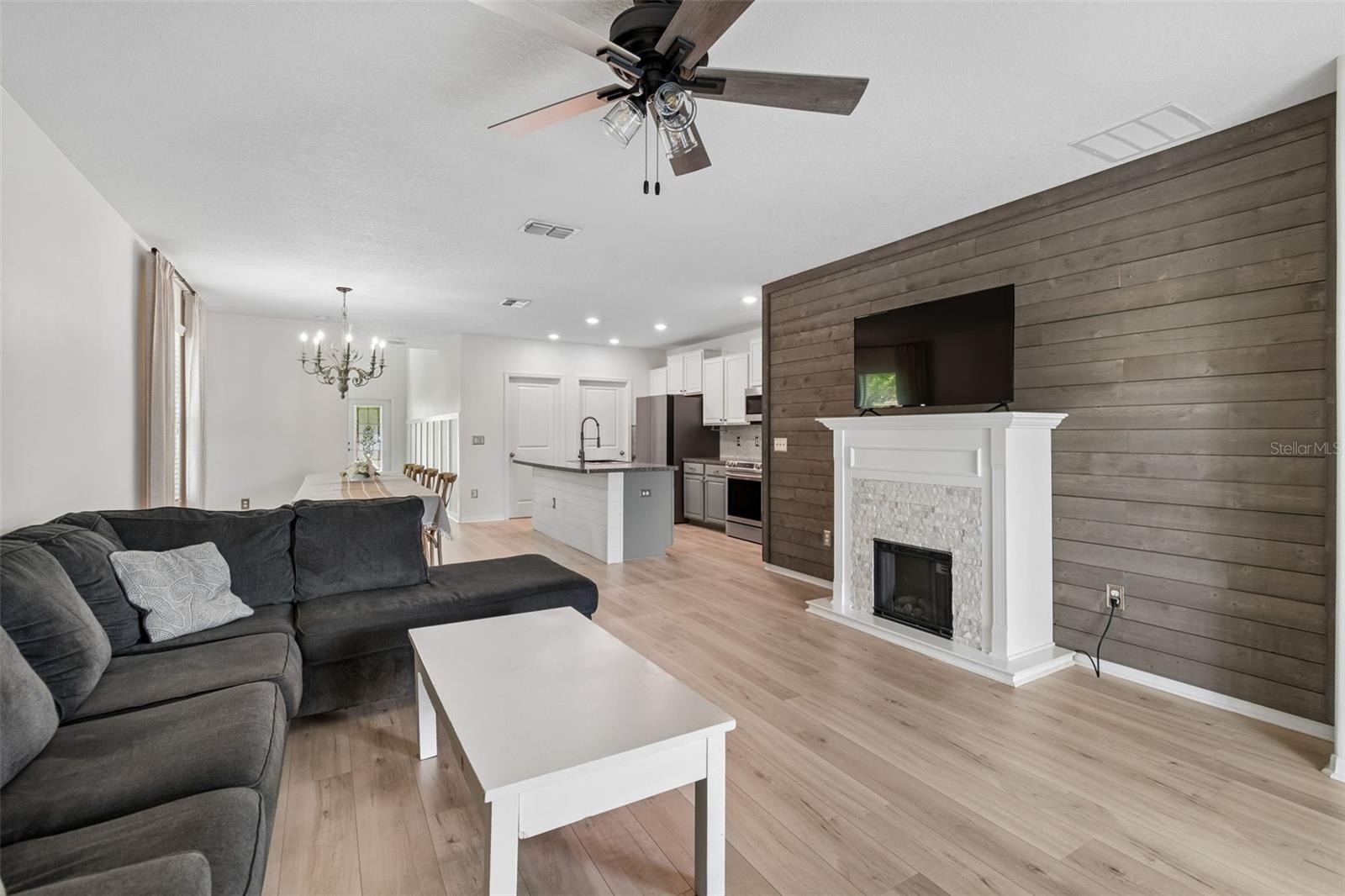 Image 13 of 49 For 4901 Grist Mill Court