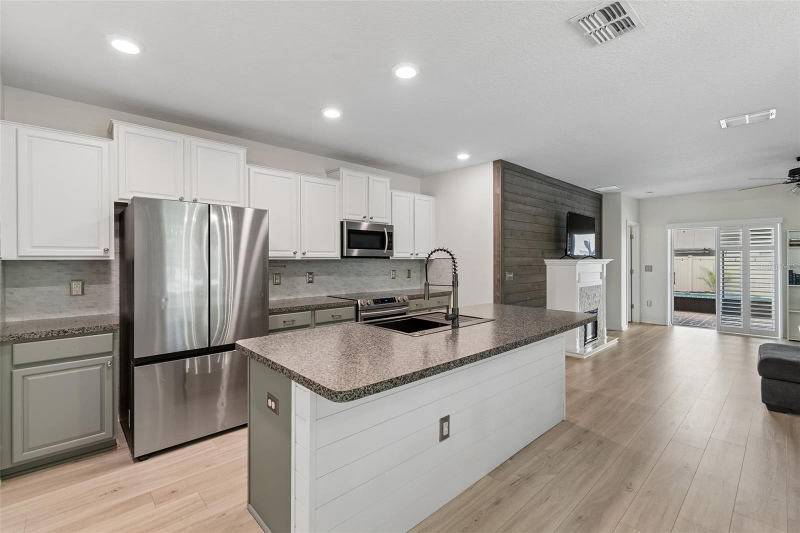 Image 7 of 49 For 4901 Grist Mill Court