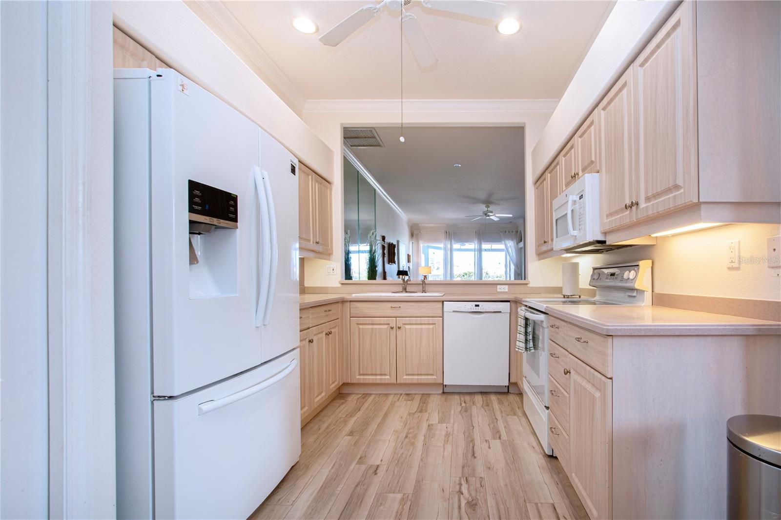 Image 25 of 56 For 9448 Forest Hills Circle